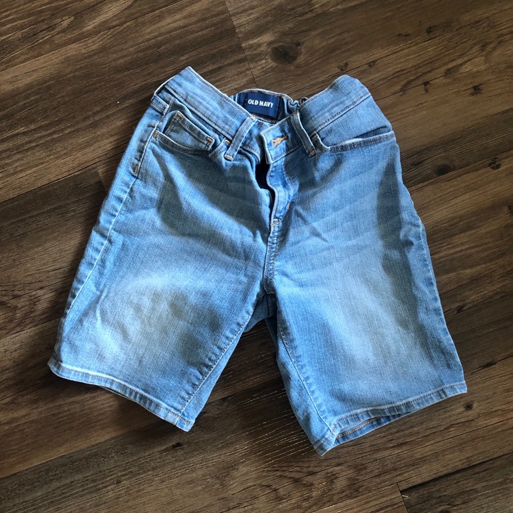 Old navy long blue Jean shorts size 12